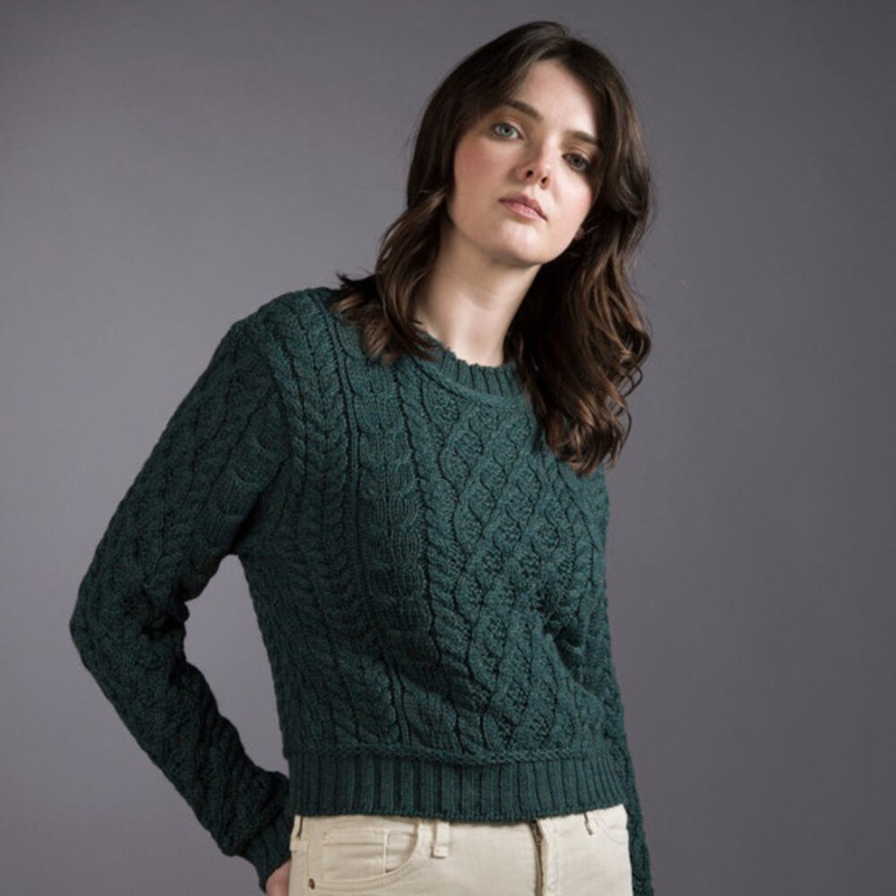 Aran Women's Cropped Sweater in Evergreen, size M